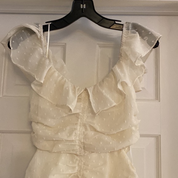 ASTR The Label Ruched Dress - Picture 3 of 10